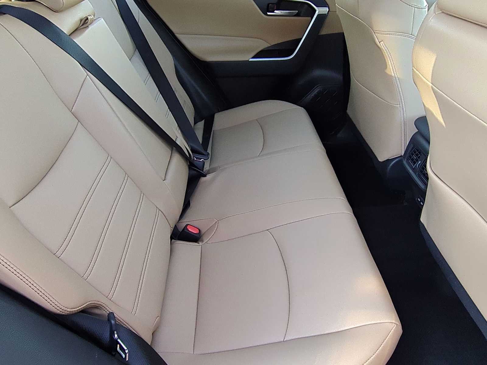 Thumbnail: 2023 Toyota RAV4 - 22