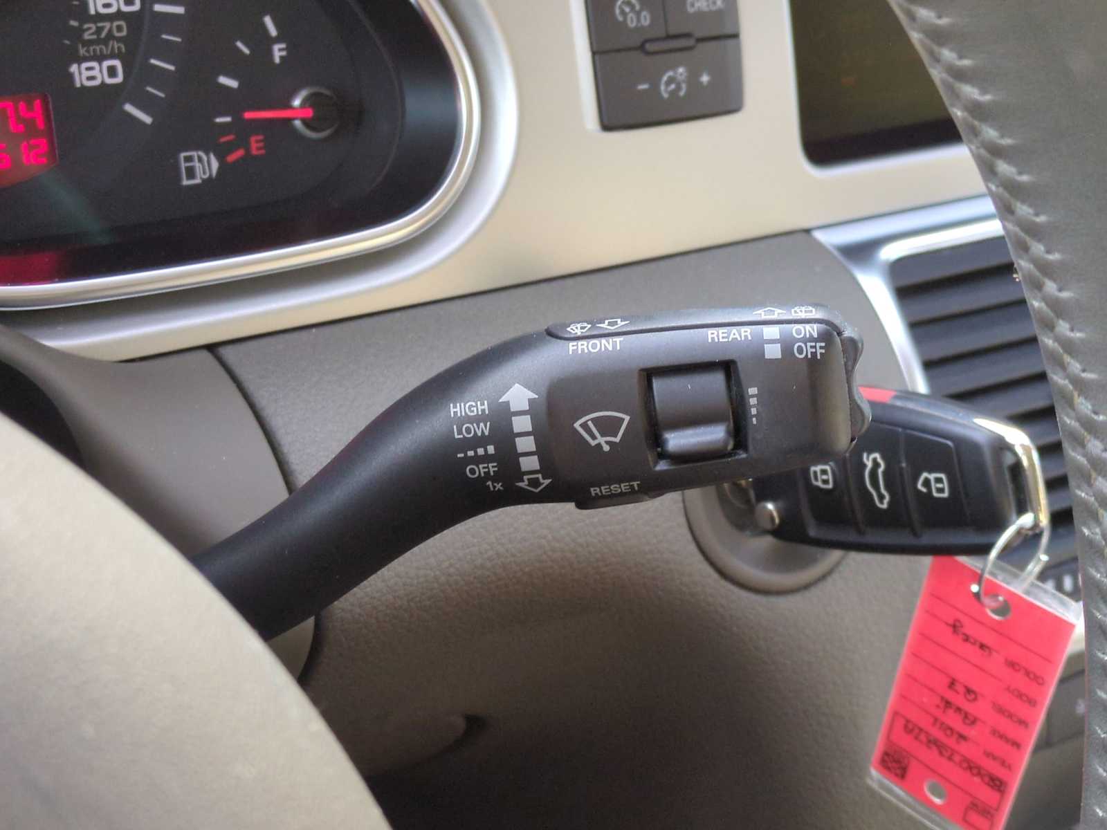 Thumbnail: 2011 Audi Q7 - 27