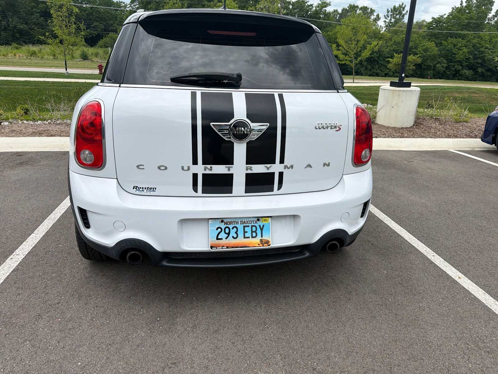 Thumbnail: 2014 MINI Cooper Countryman - 24