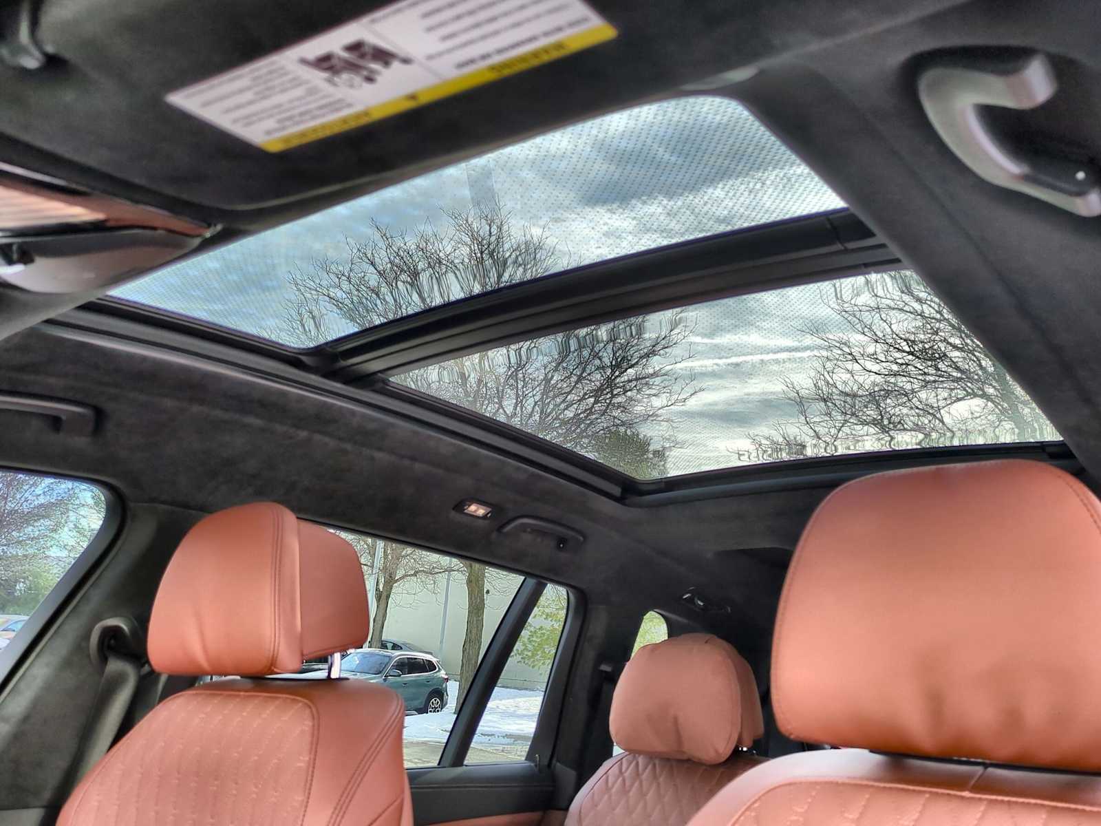 Thumbnail: 2025 BMW X7 - 19