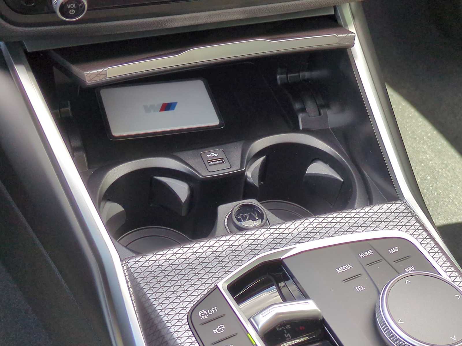 Thumbnail: 2025 BMW 3 Series - 34