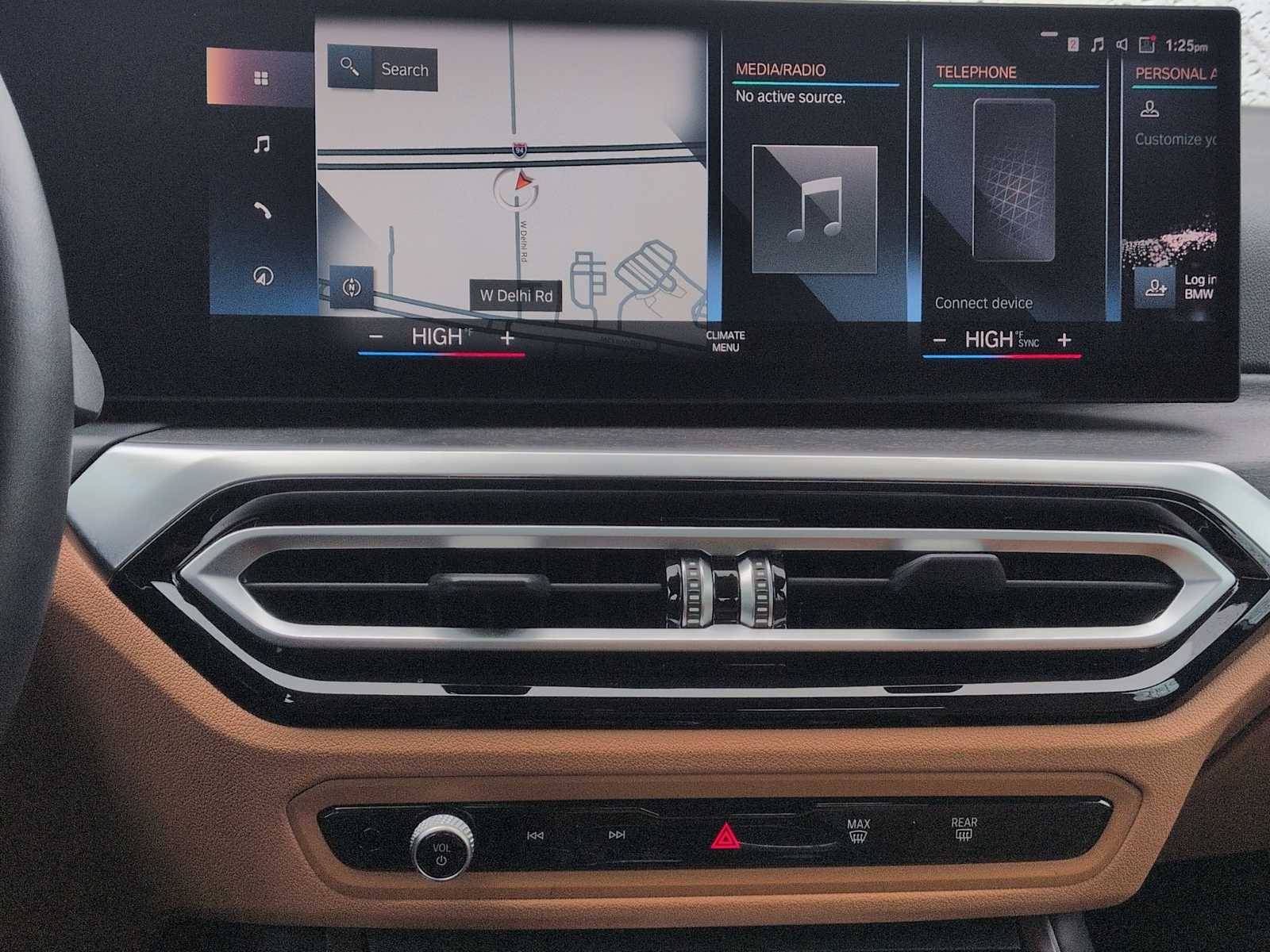 Thumbnail: 2024 BMW 3 Series - 36