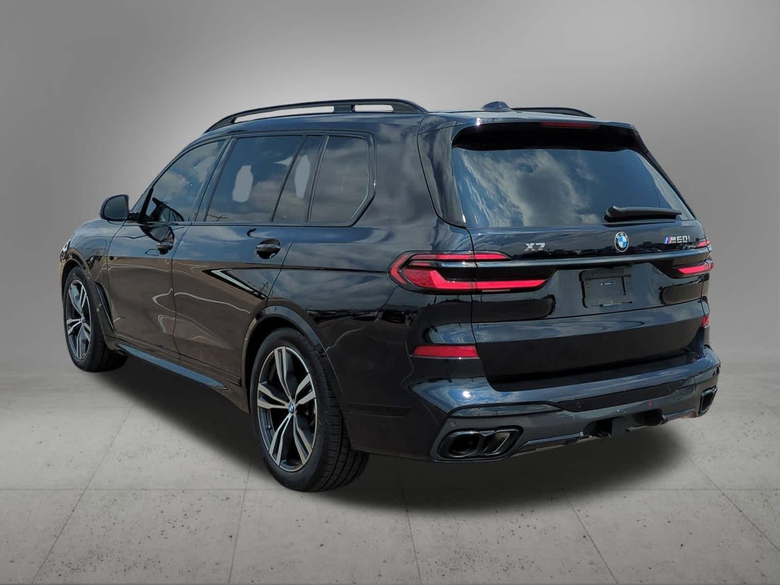 Thumbnail: 2025 BMW X7 - 4