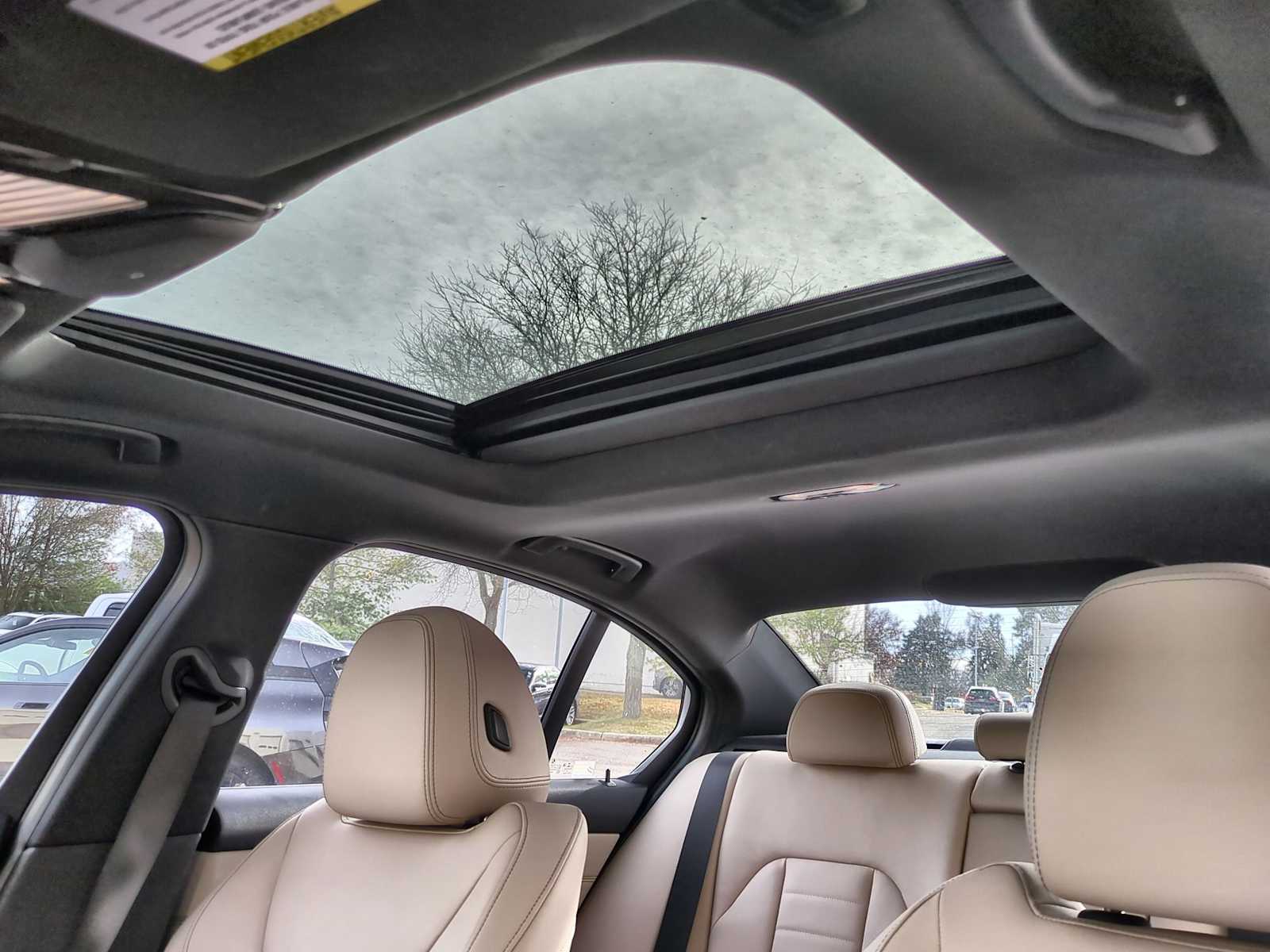 Thumbnail: 2019 BMW 3 Series - 19