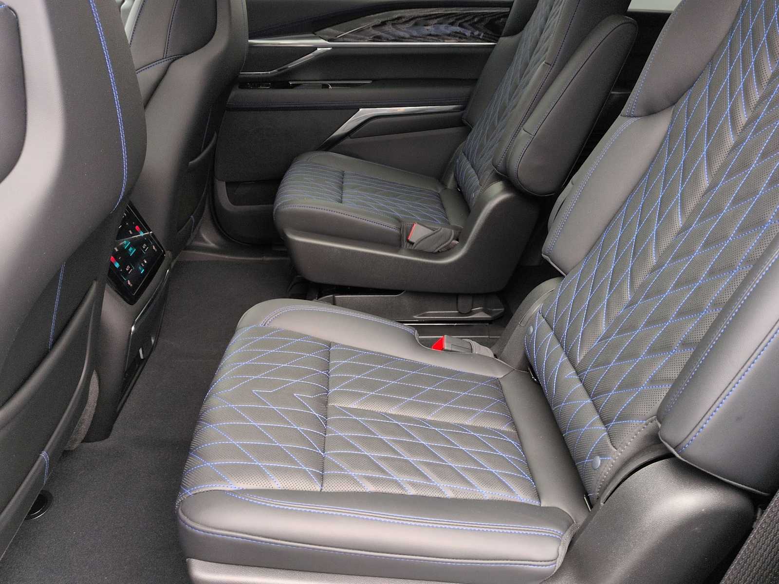 Thumbnail: 2025 Cadillac Escalade IQ - 20