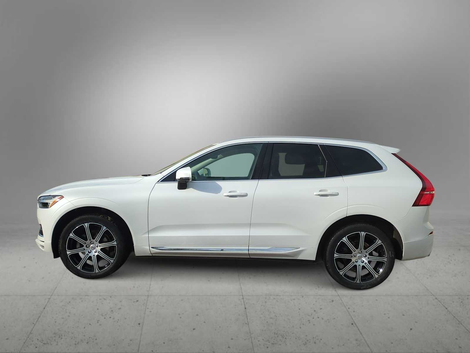 Thumbnail: 2021 Volvo XC60 - 5