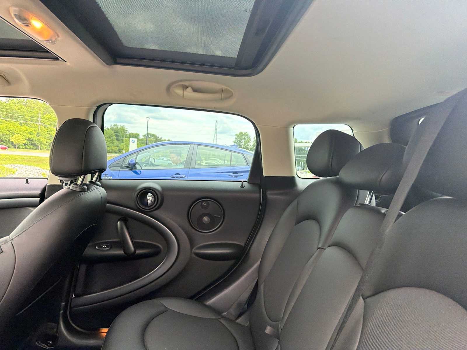 Thumbnail: 2014 MINI Cooper Countryman - 36