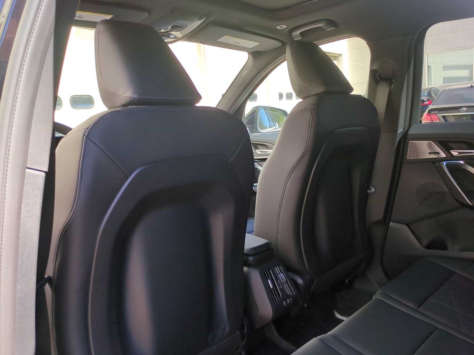 2025 BMW X1 xDrive28i 19