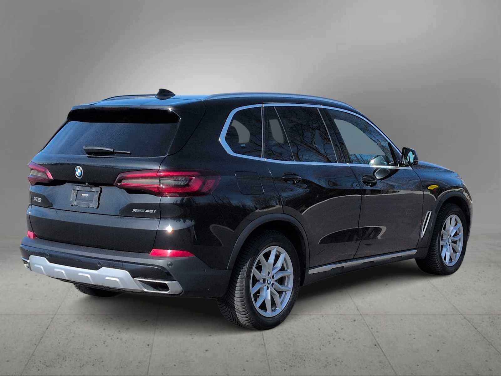 Thumbnail: 2021 BMW X5 - 8