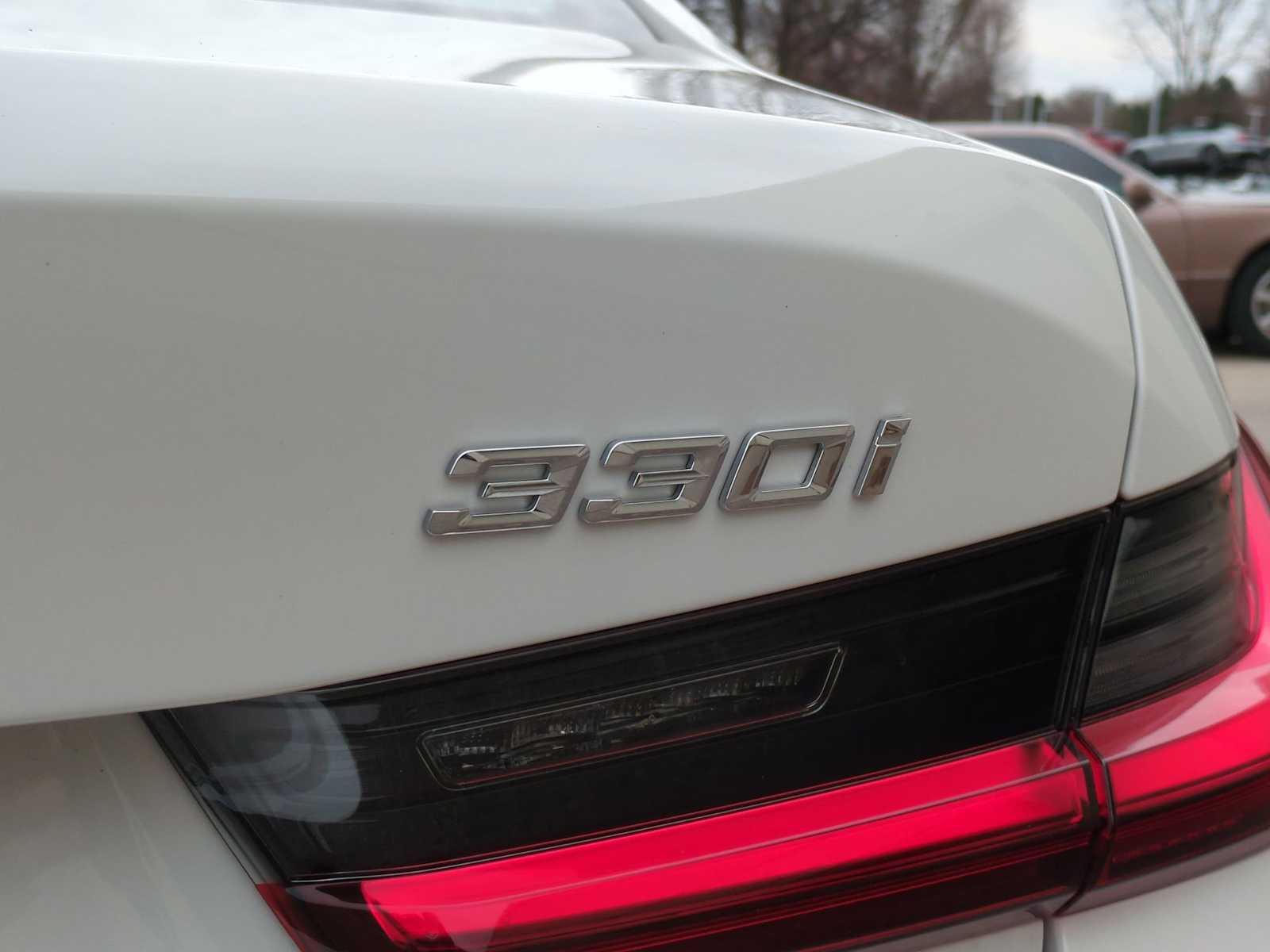 Thumbnail: 2025 BMW 3 Series - 13