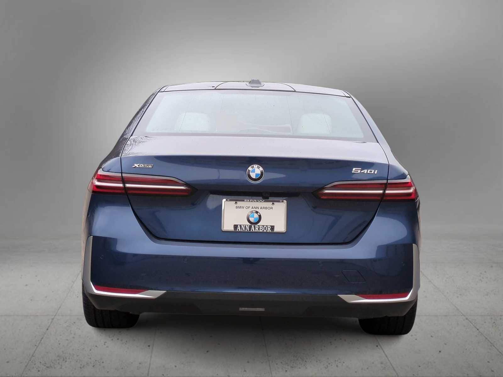 Thumbnail: 2026 BMW 5 Series - 7