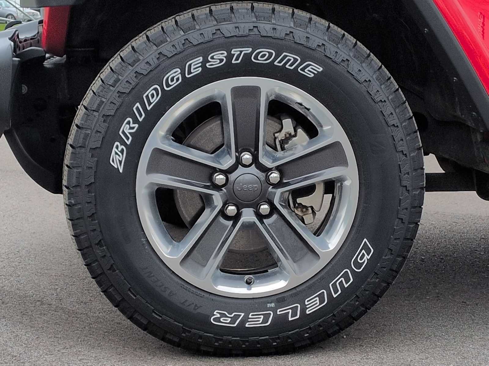 Thumbnail: 2018 Jeep Wrangler - 12