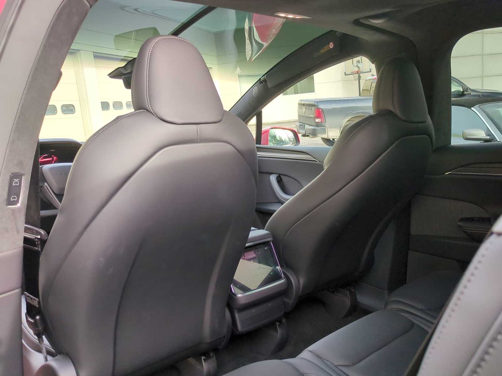 Thumbnail: 2022 Tesla Model X - 18