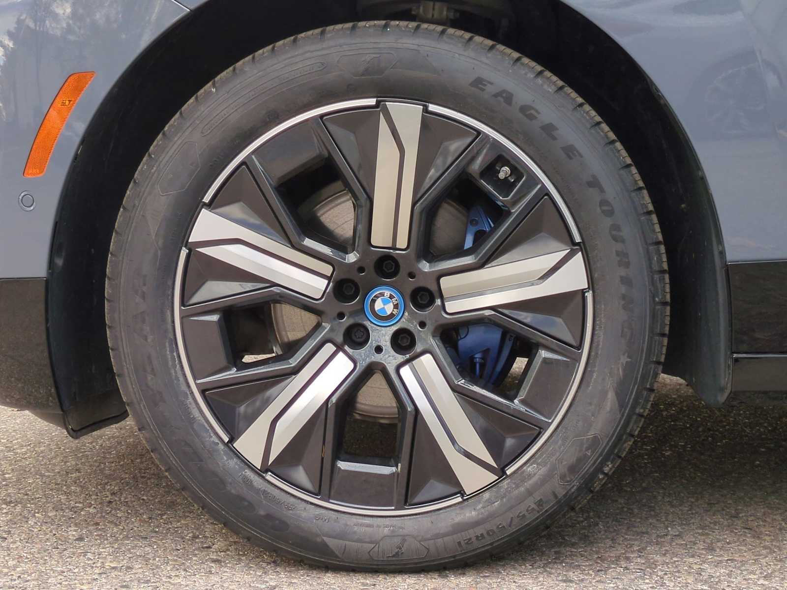 Thumbnail: 2025 BMW iX - 14