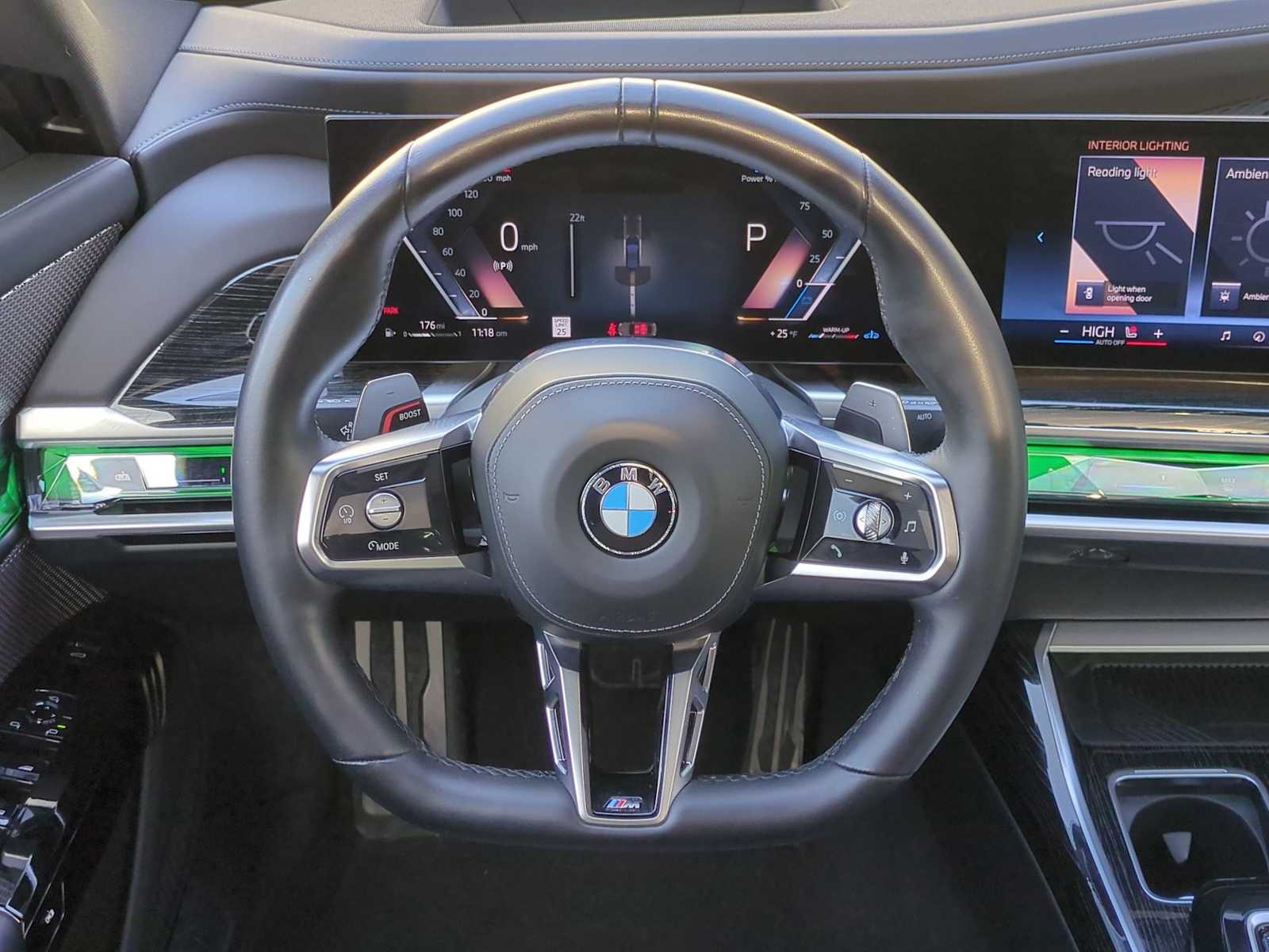 Thumbnail: 2024 BMW 7 Series - 24