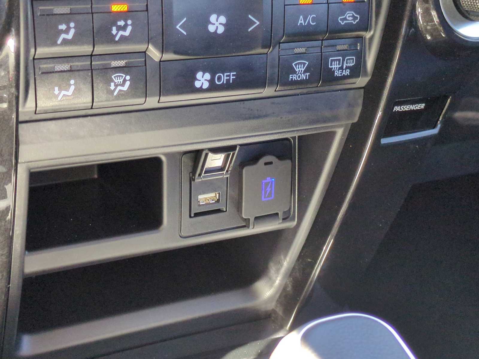 Thumbnail: 2023 Toyota 4Runner - 33