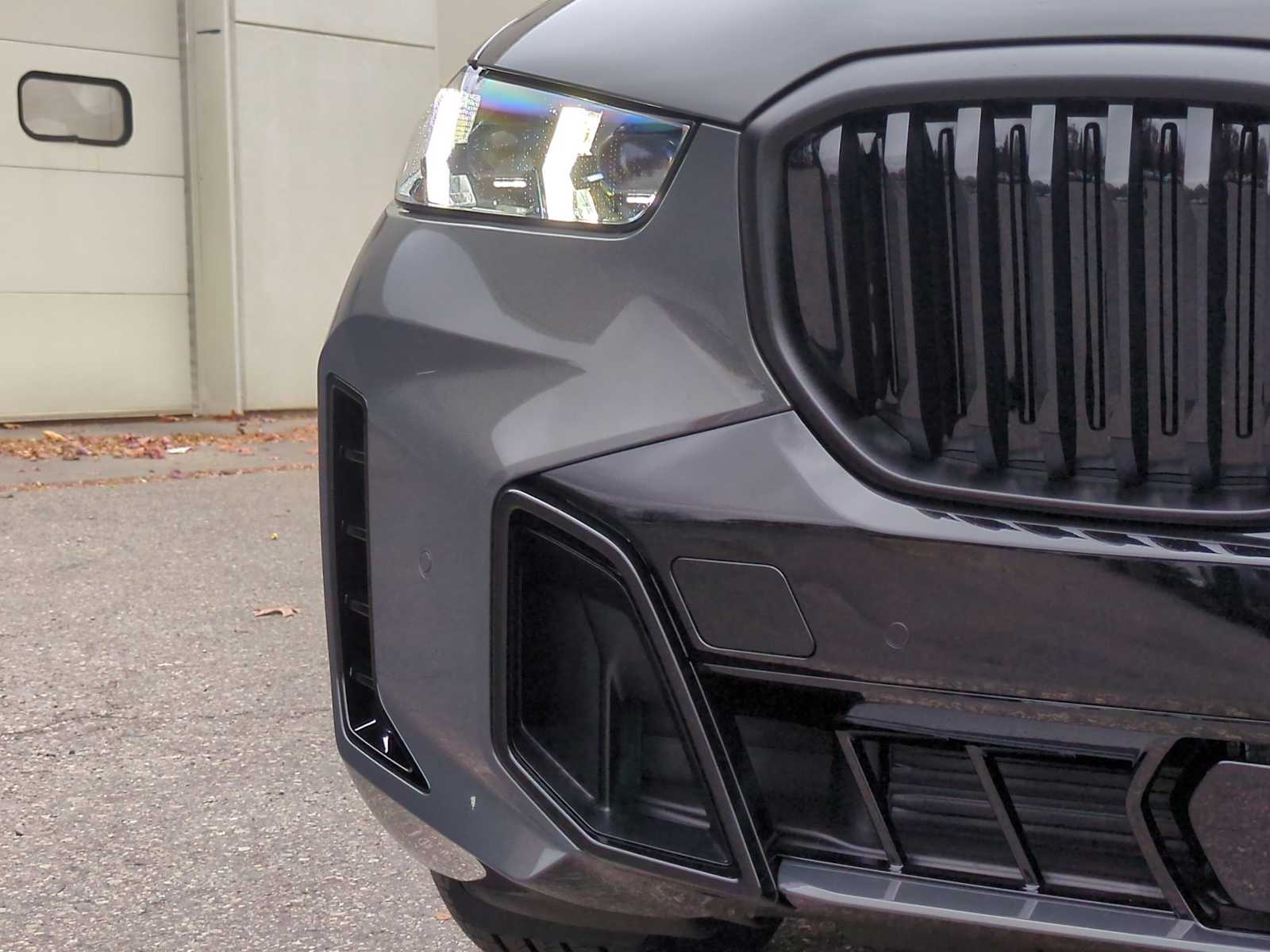 Thumbnail: 2026 BMW X5 - 11