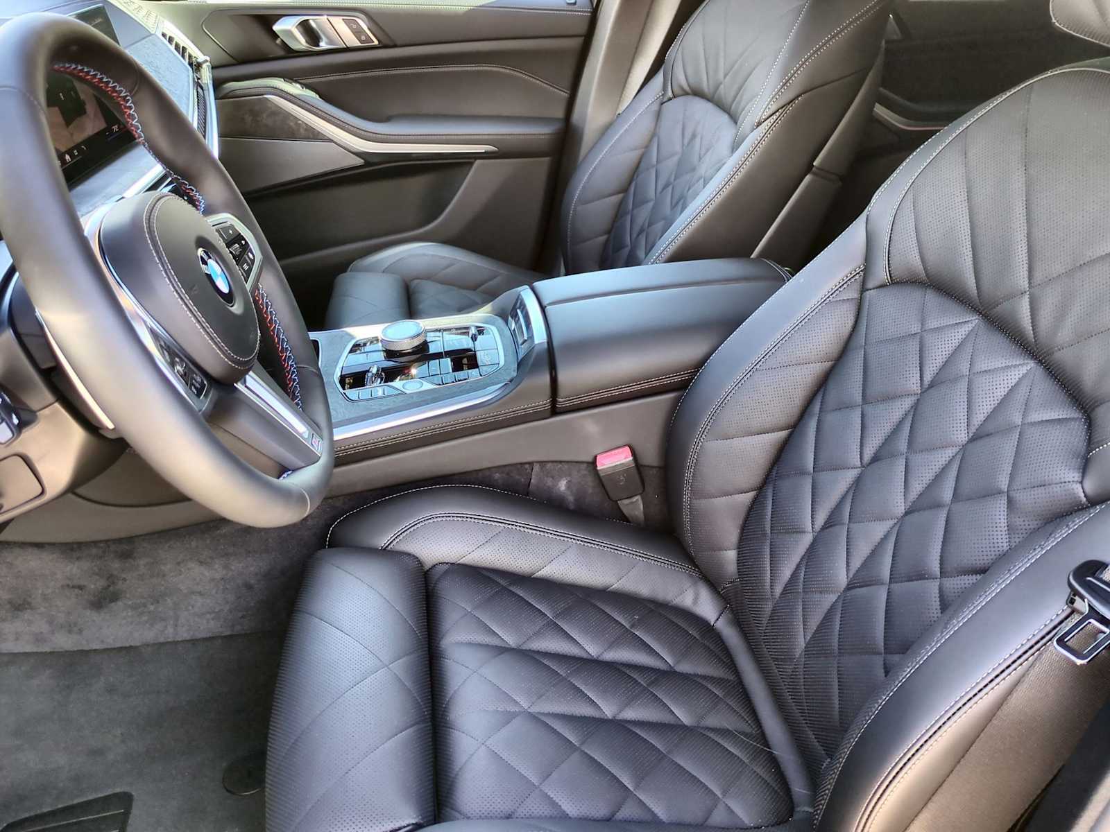 Thumbnail: 2026 BMW X5 - 16
