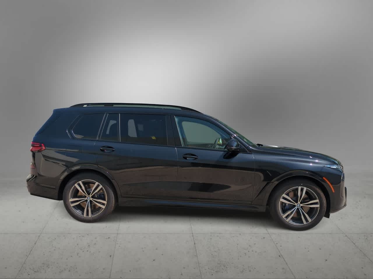 Thumbnail: 2026 BMW X7 - 9