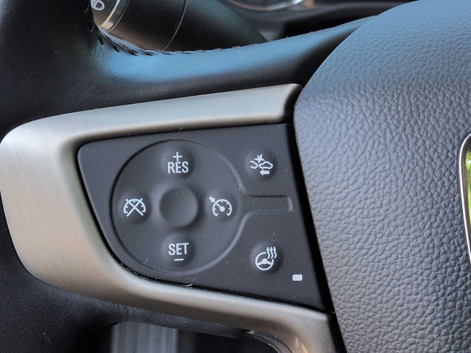 Thumbnail: 2021 GMC Acadia - 25