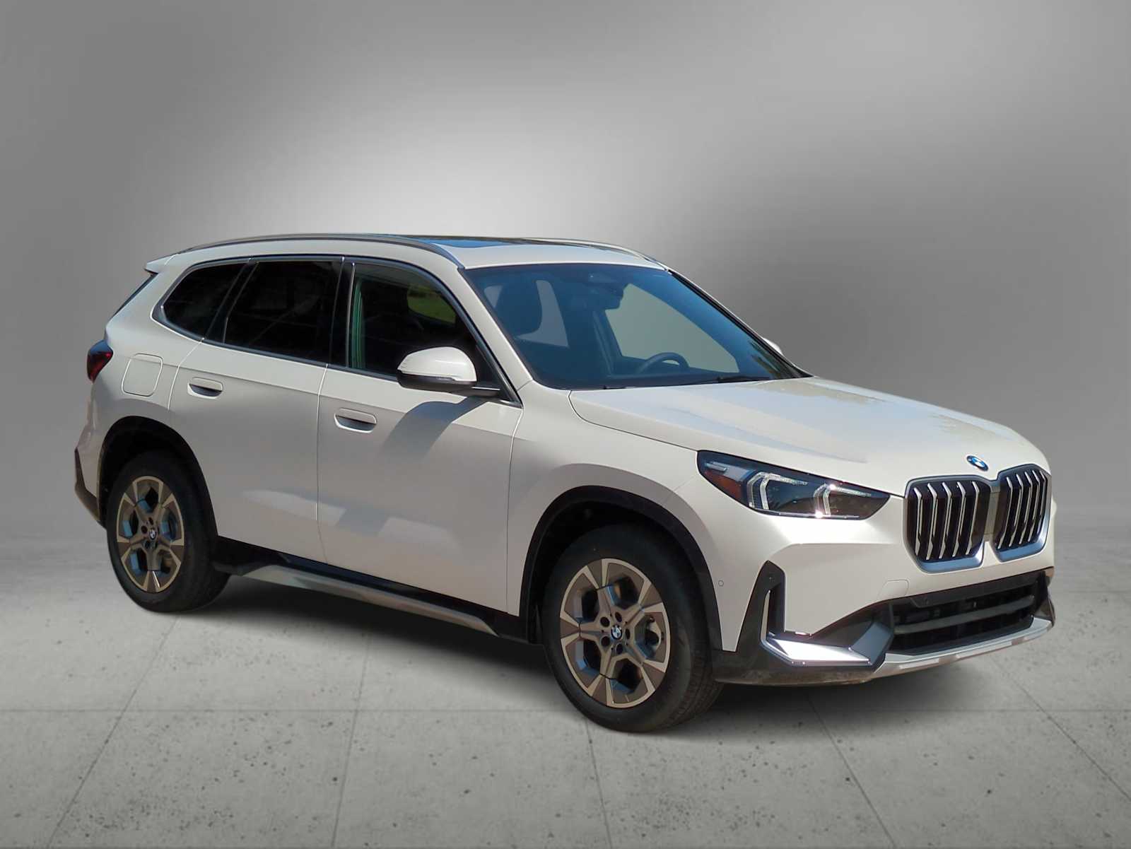 Thumbnail: 2026 BMW X1 - 2