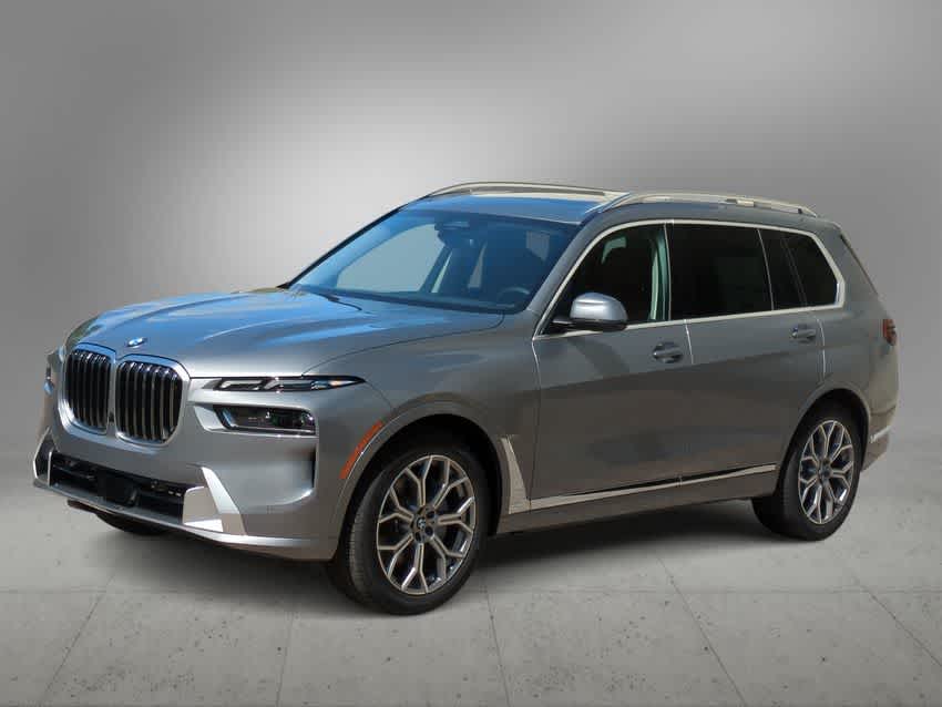 Thumbnail: 2026 BMW X7 - 4