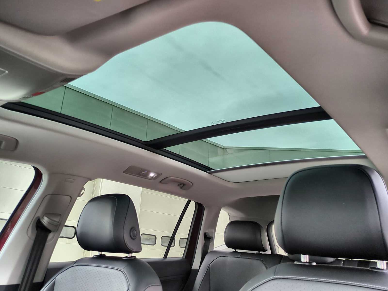 Thumbnail: 2019 Volkswagen Tiguan - 19