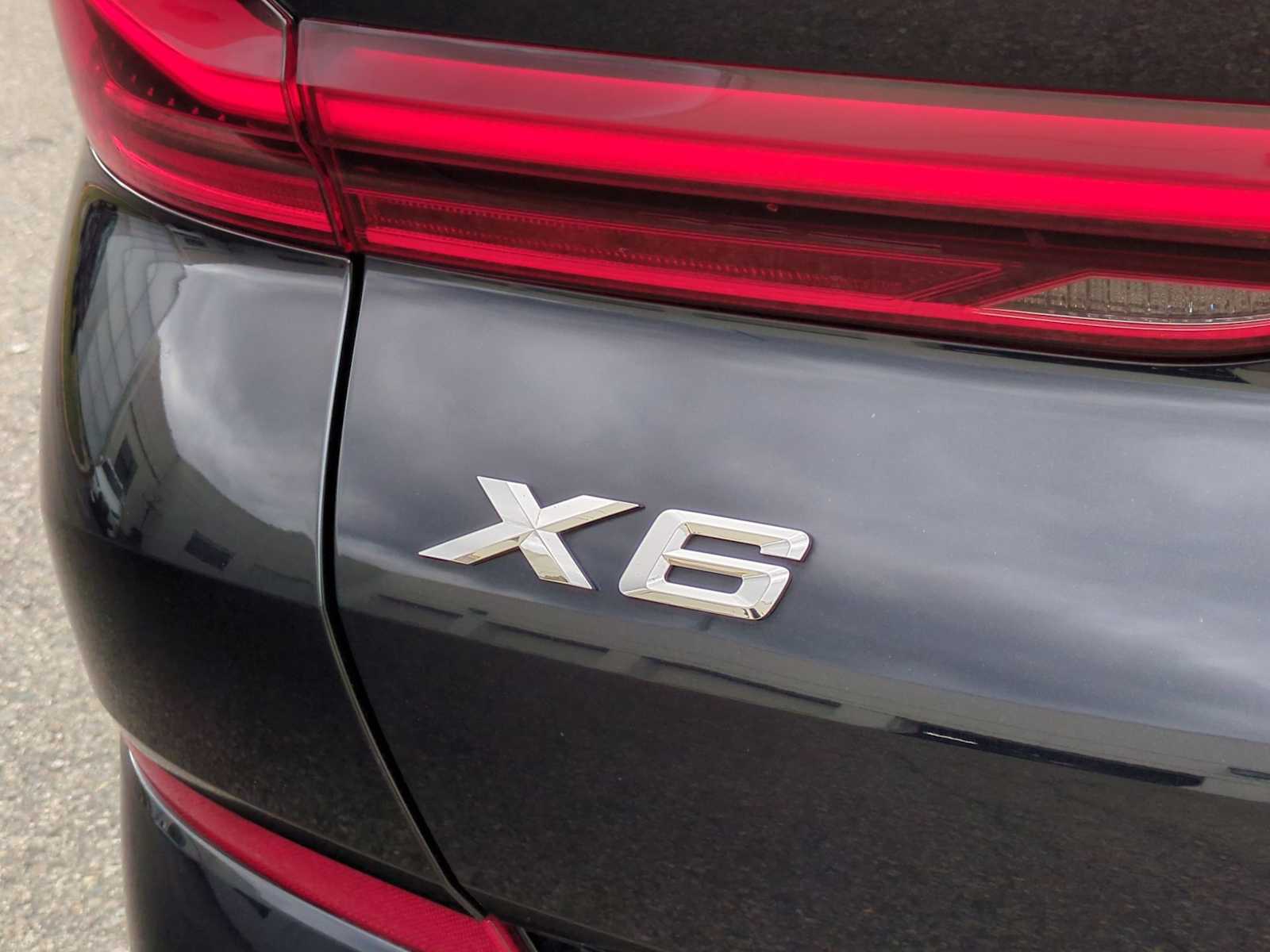 Thumbnail: 2023 BMW X6 - 13