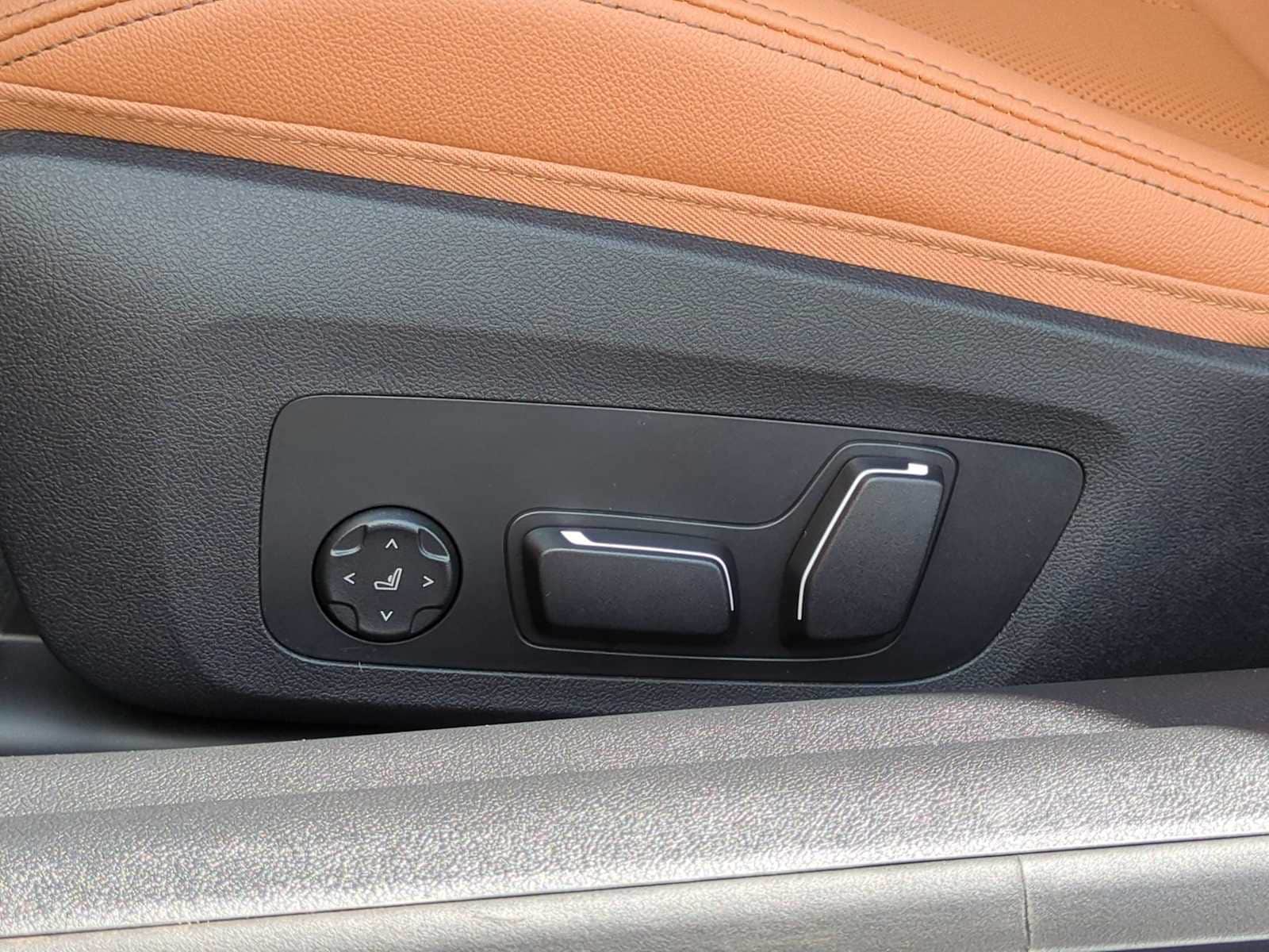 Thumbnail: 2026 BMW 4 Series - 18