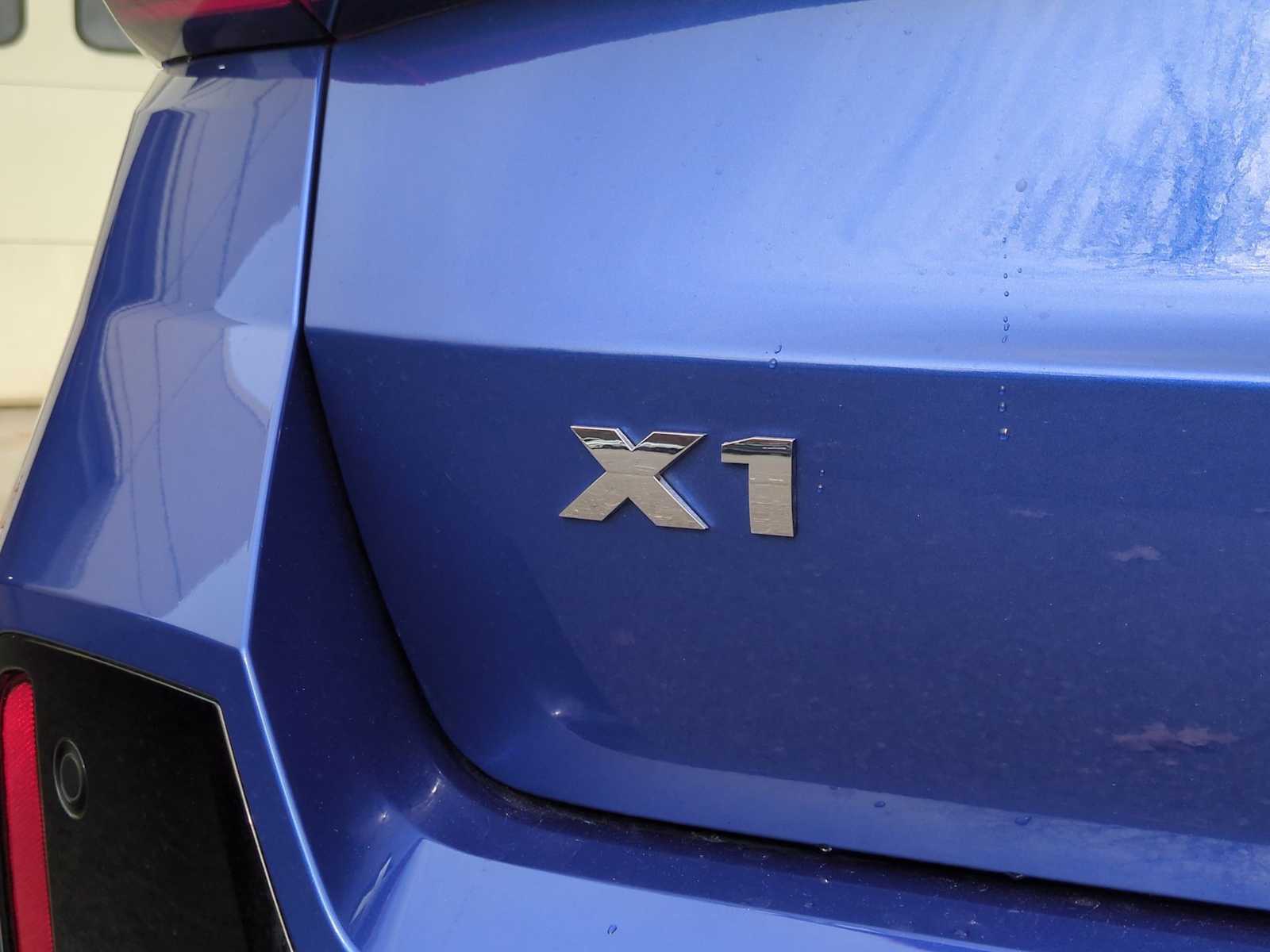 Thumbnail: 2025 BMW X1 - 13