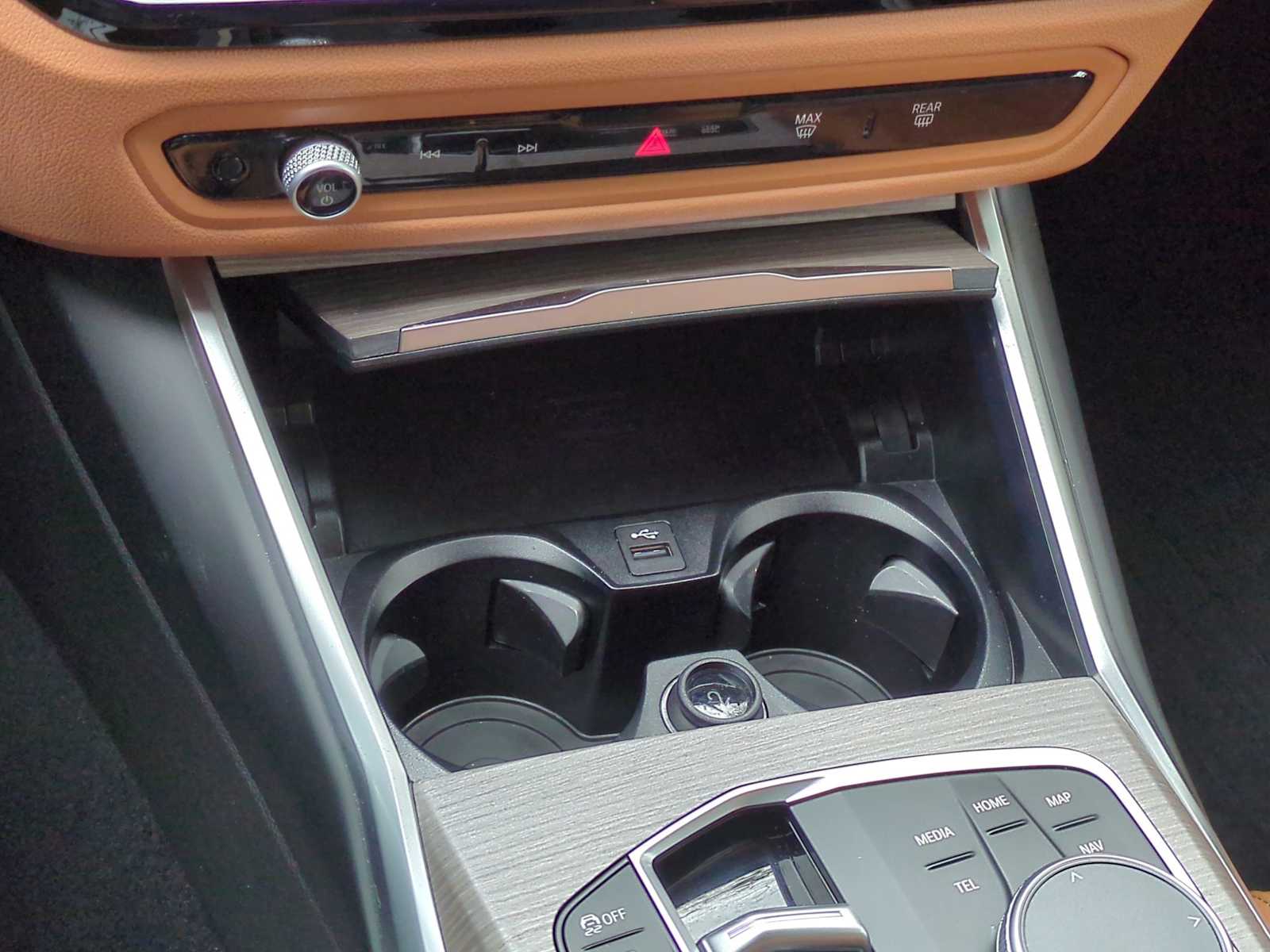 Thumbnail: 2025 BMW 3 Series - 33