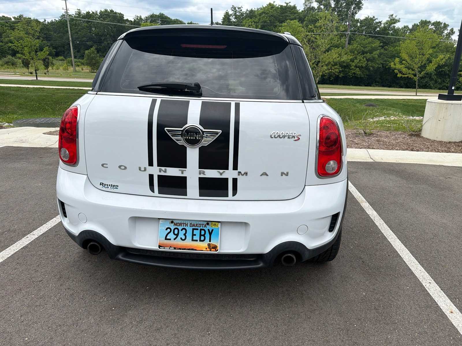 Thumbnail: 2014 MINI Cooper Countryman - 23