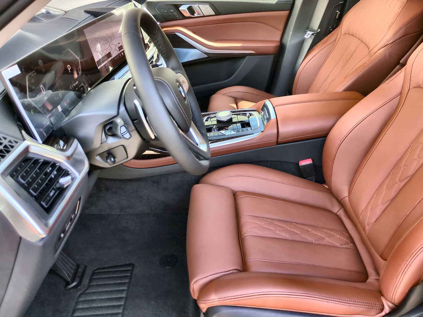 Thumbnail: 2026 BMW X7 - 17