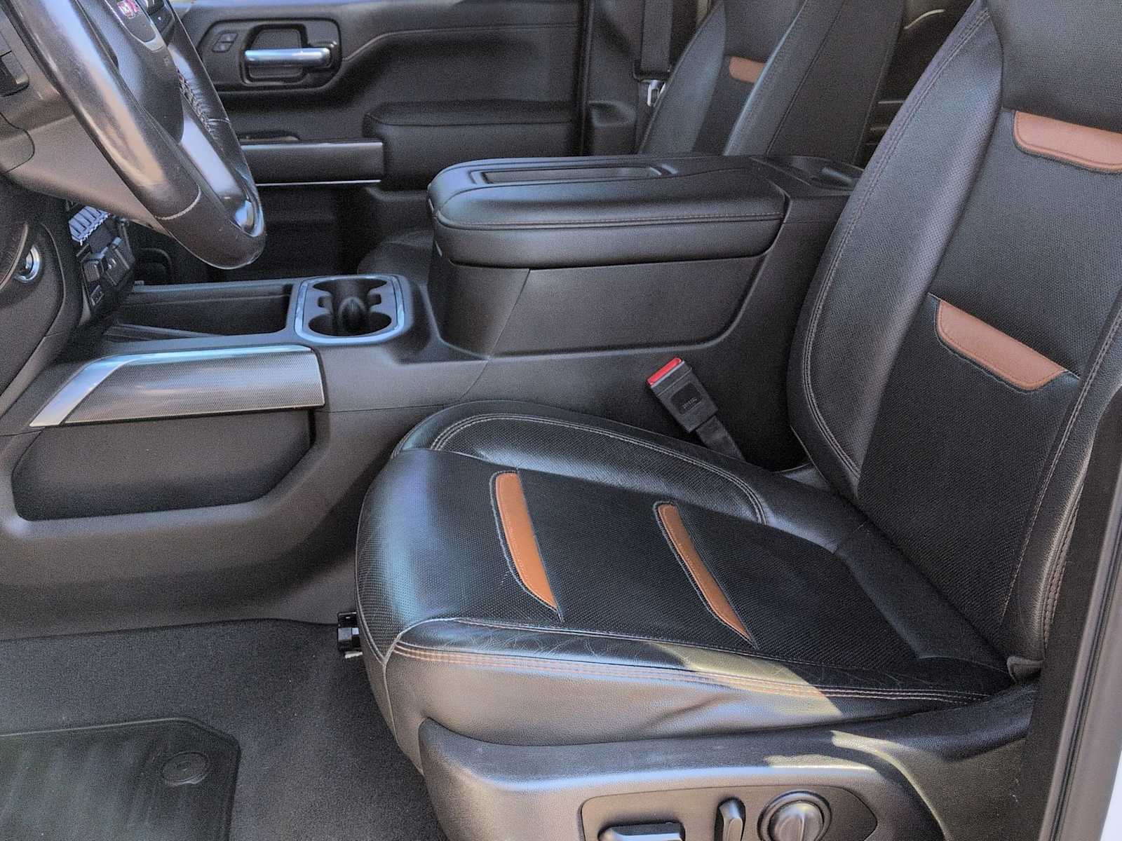 Thumbnail: 2020 GMC Sierra 2500 - 18