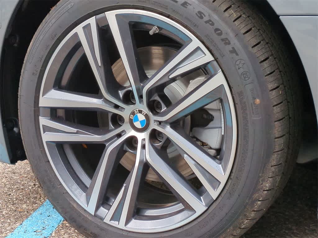 Thumbnail: 2025 BMW 4 Series - 14