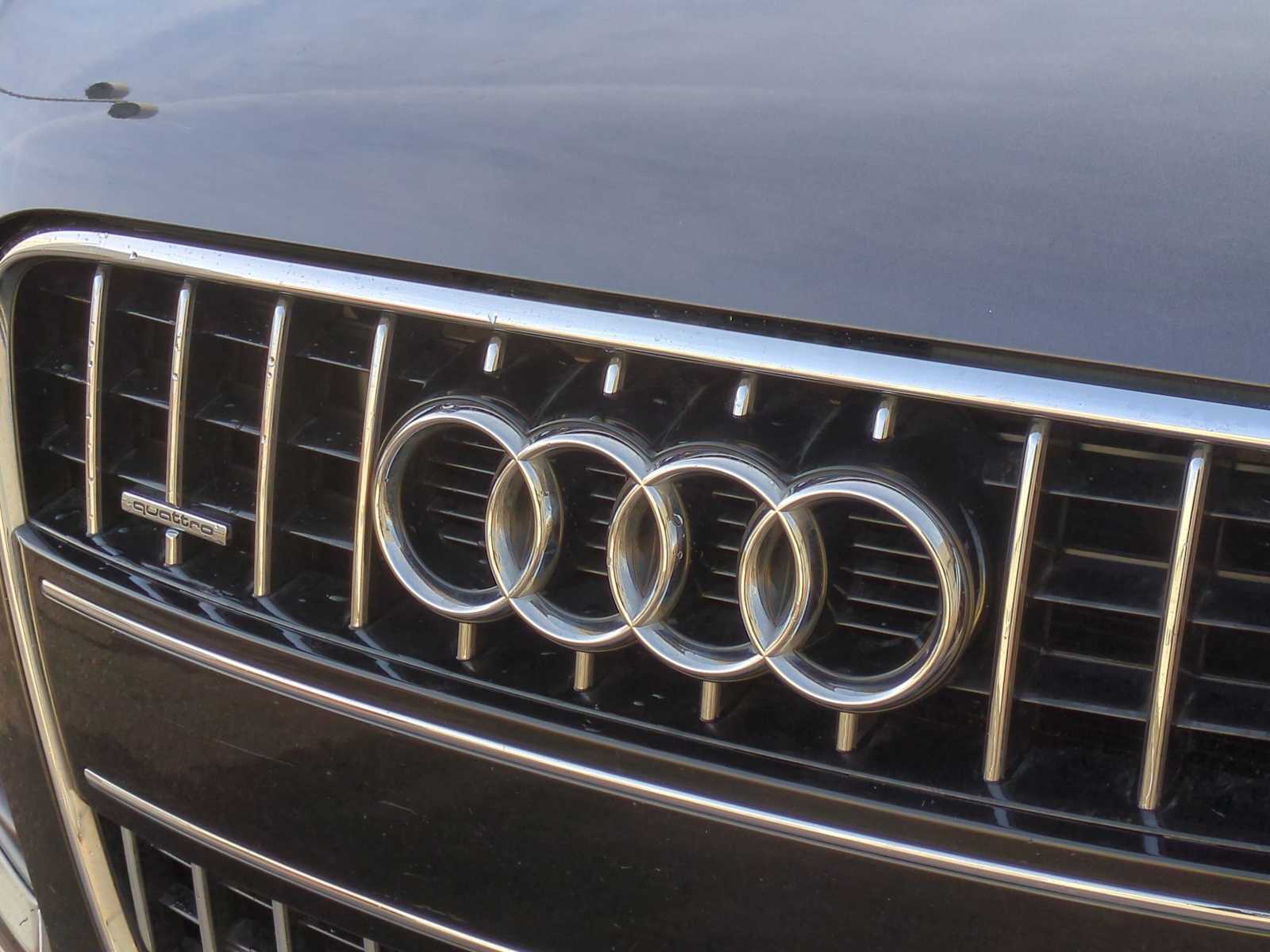 Thumbnail: 2011 Audi Q7 - 12