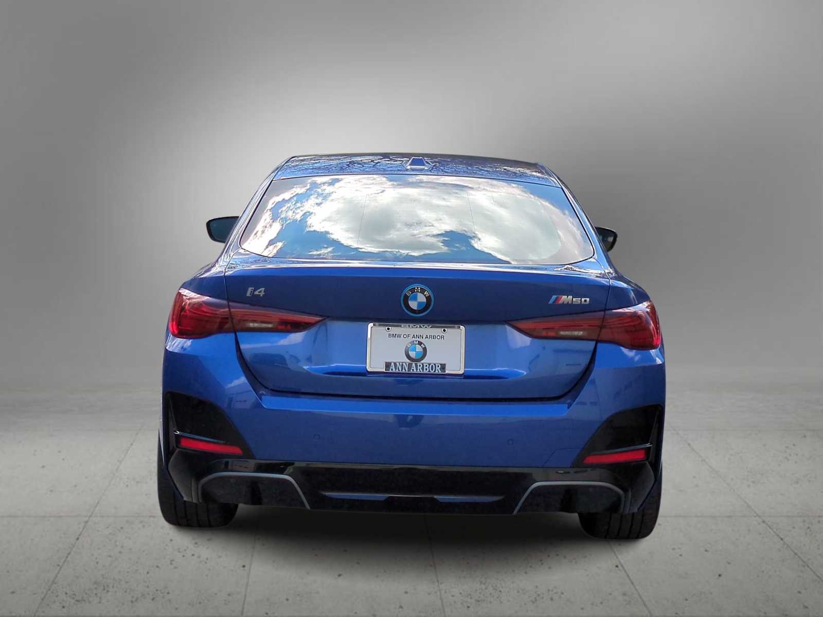 Thumbnail: 2025 BMW i4 - 7