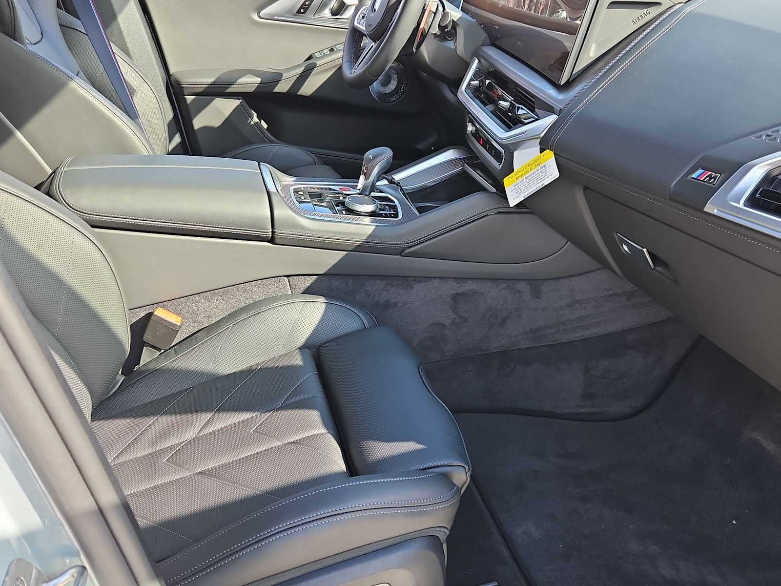 Thumbnail: 2026 BMW XM - 28