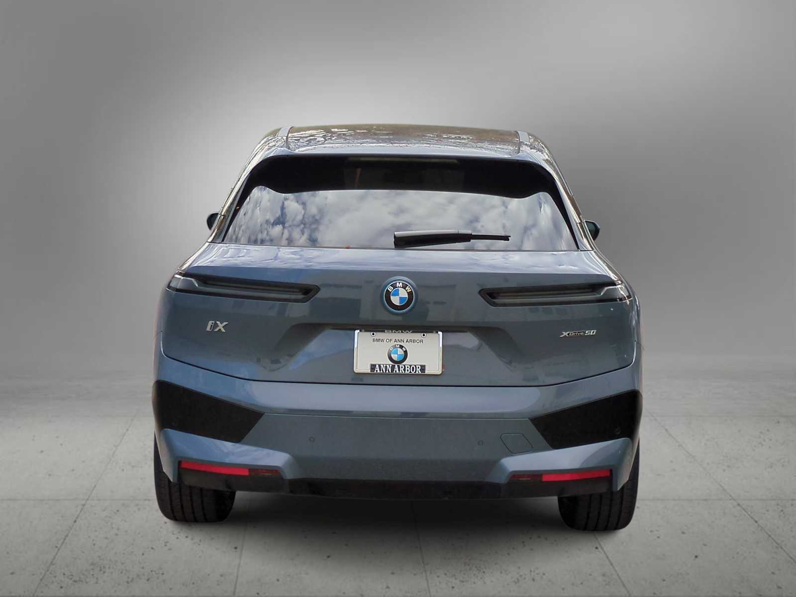 Thumbnail: 2025 BMW iX - 7