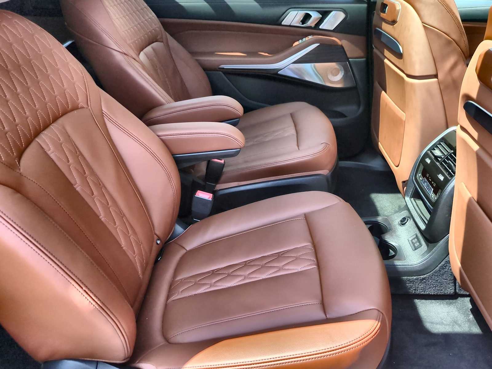 Thumbnail: 2026 BMW X7 - 22