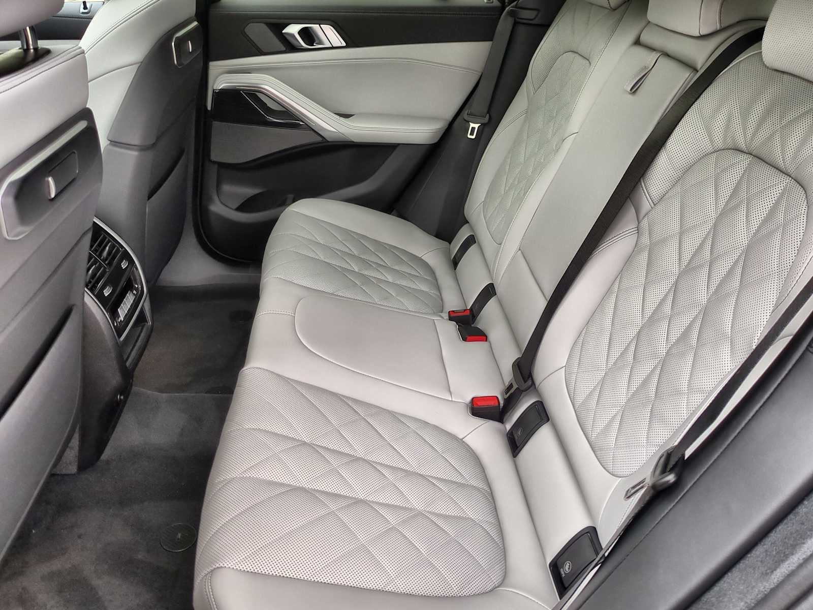 Thumbnail: 2026 BMW X6 - 20