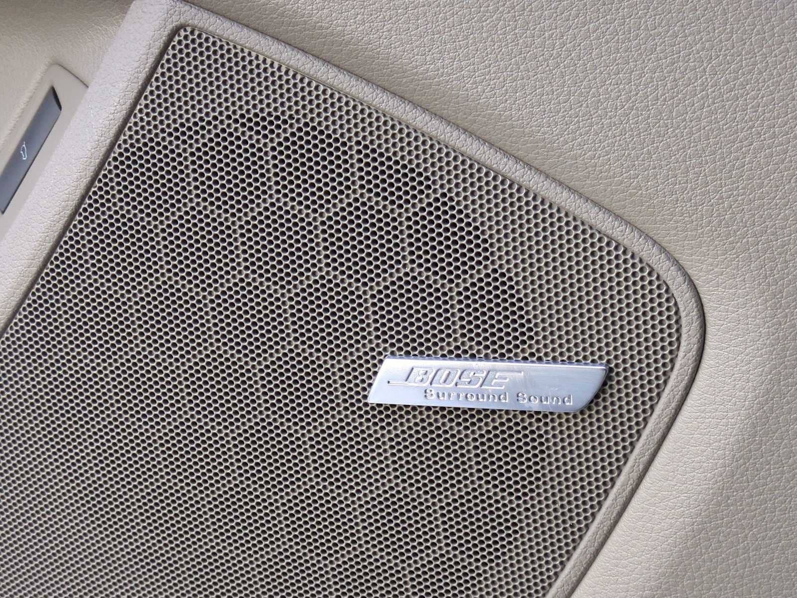 Thumbnail: 2011 Audi Q7 - 32