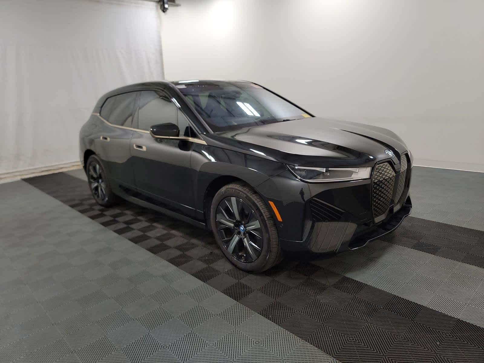 Thumbnail: 2024 BMW iX - 6