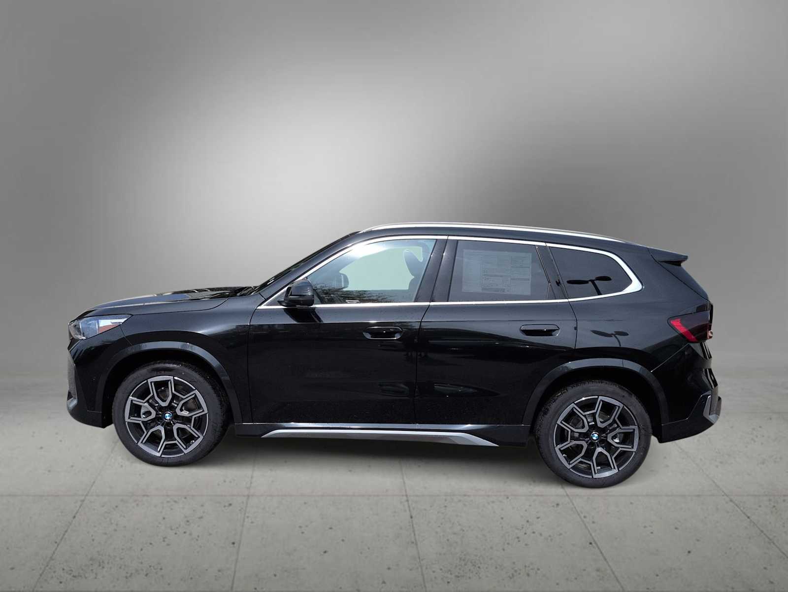 Thumbnail: 2026 BMW X1 - 5