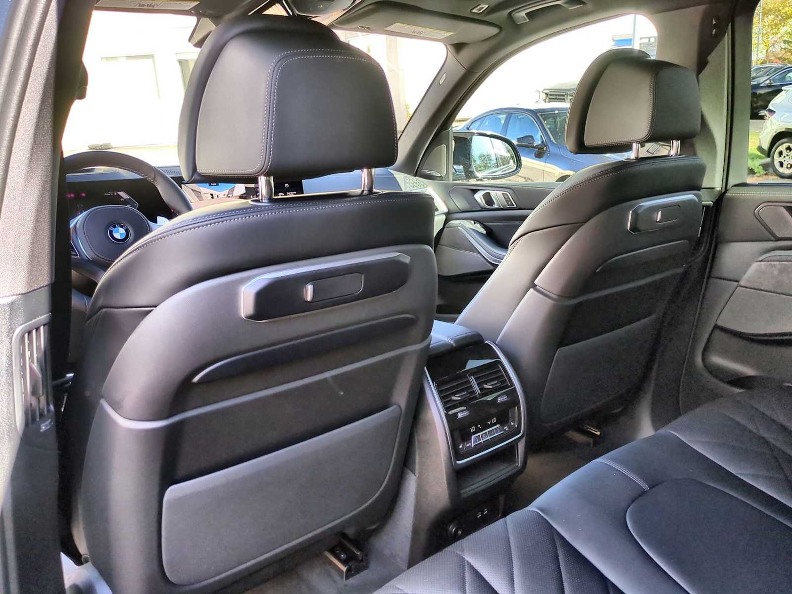 Thumbnail: 2026 BMW X5 - 18