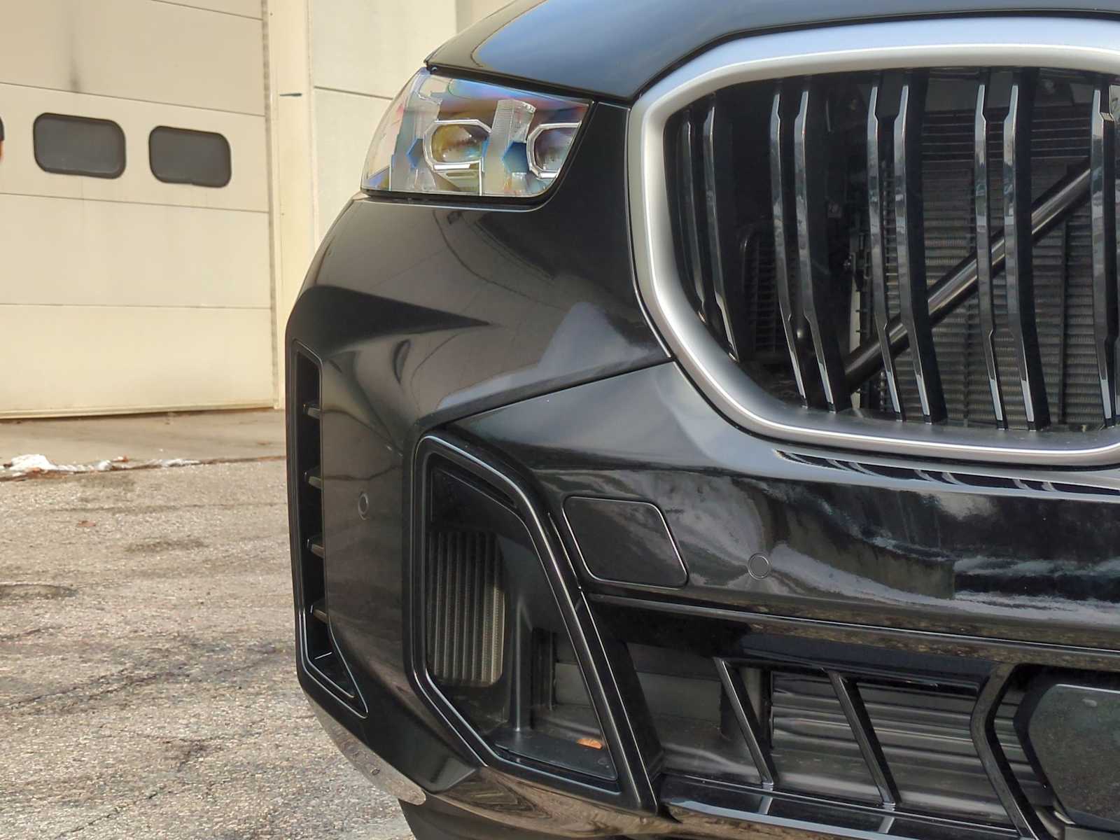 Thumbnail: 2026 BMW X5 - 11