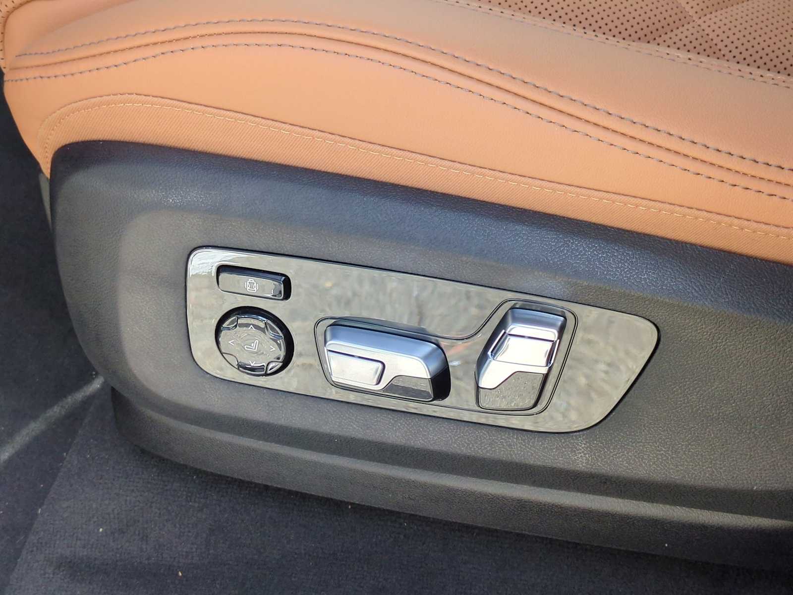 Thumbnail: 2026 BMW X6 - 17