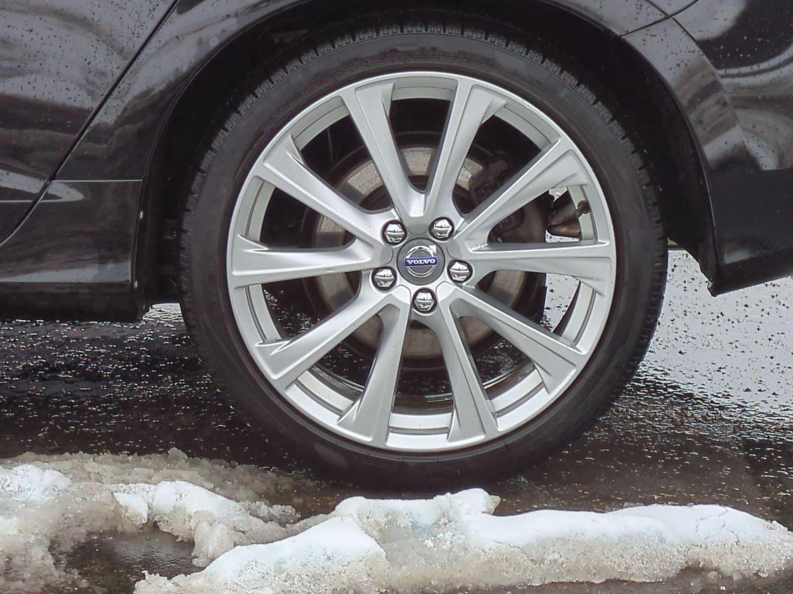 Thumbnail: 2016 Volvo S60 - 13