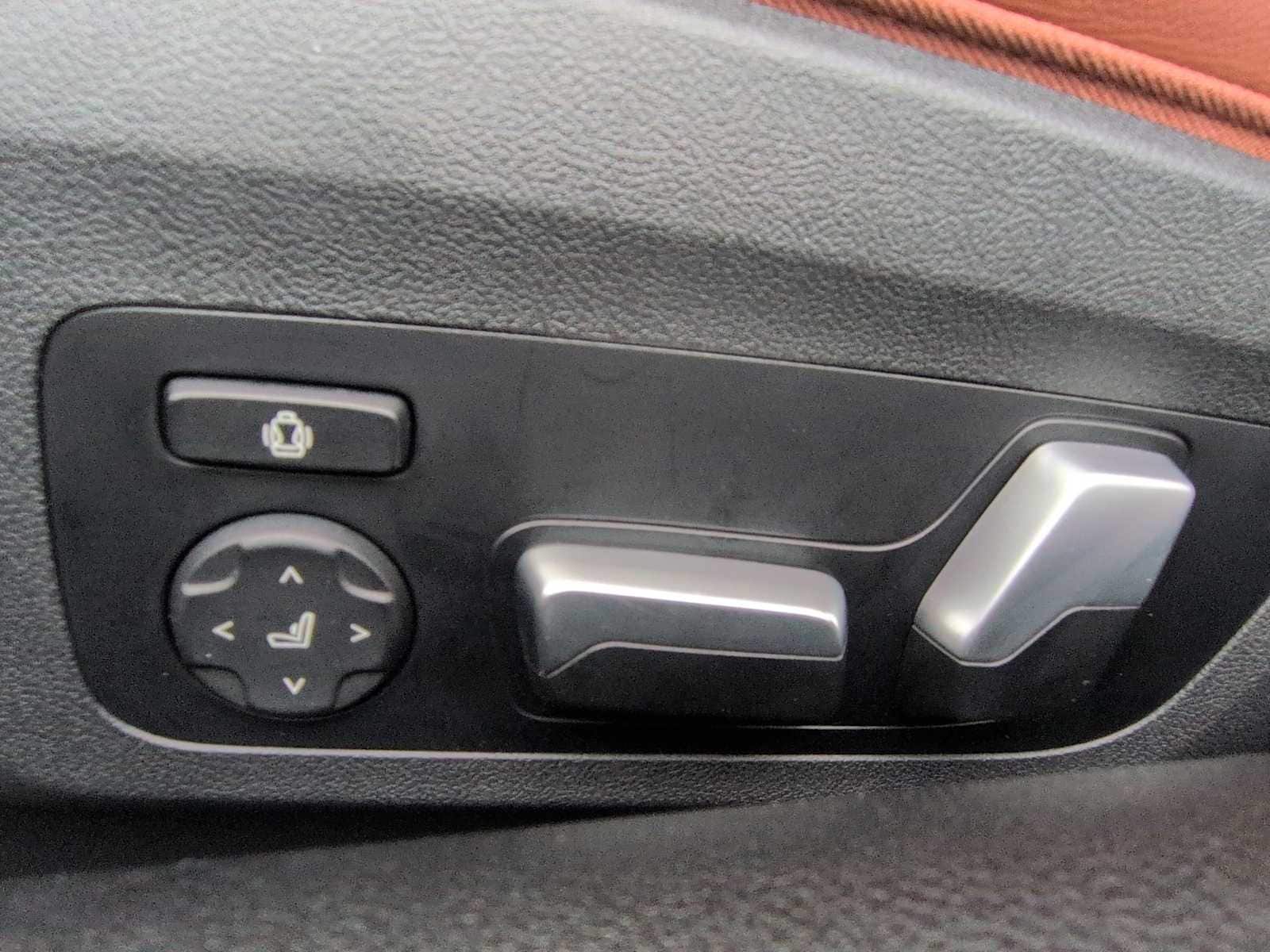 Thumbnail: 2023 BMW M4 - 22