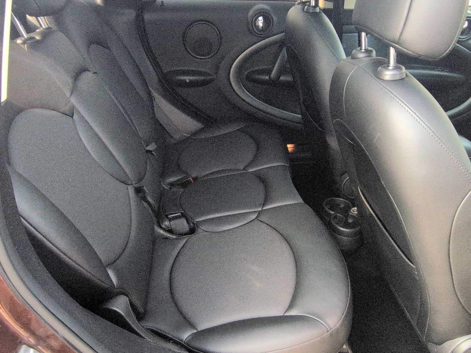 Thumbnail: 2015 MINI Cooper Countryman - 28